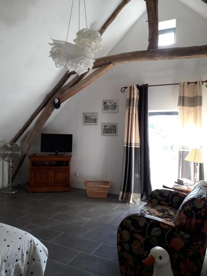 Gite Familial La Tabarderie Courcelles-de-Touraine Exteriör bild