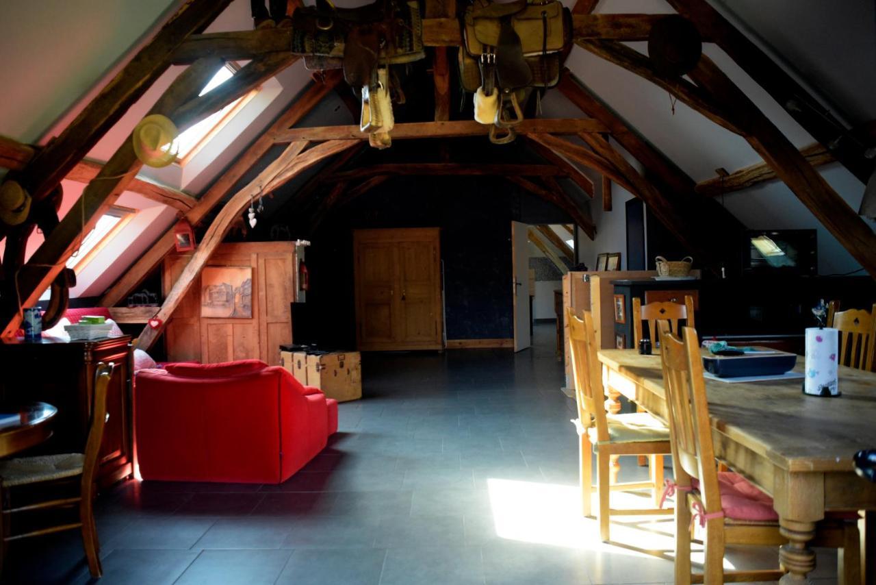 Gite Familial La Tabarderie Courcelles-de-Touraine Exteriör bild