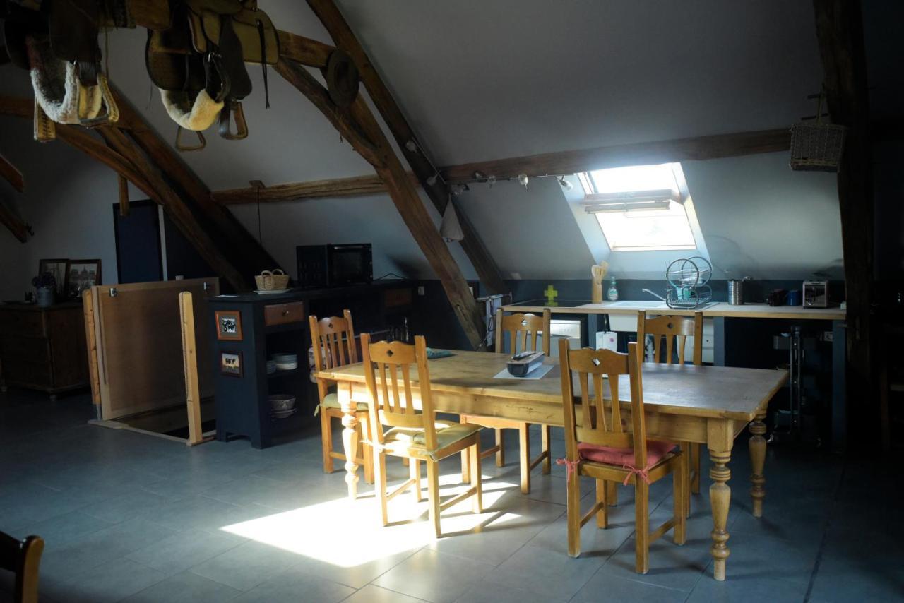 Gite Familial La Tabarderie Courcelles-de-Touraine Exteriör bild